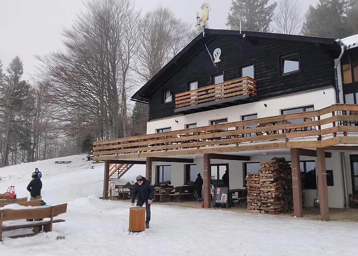 Апартаменты Planinski Dom Kal Dol pri Hrastniku